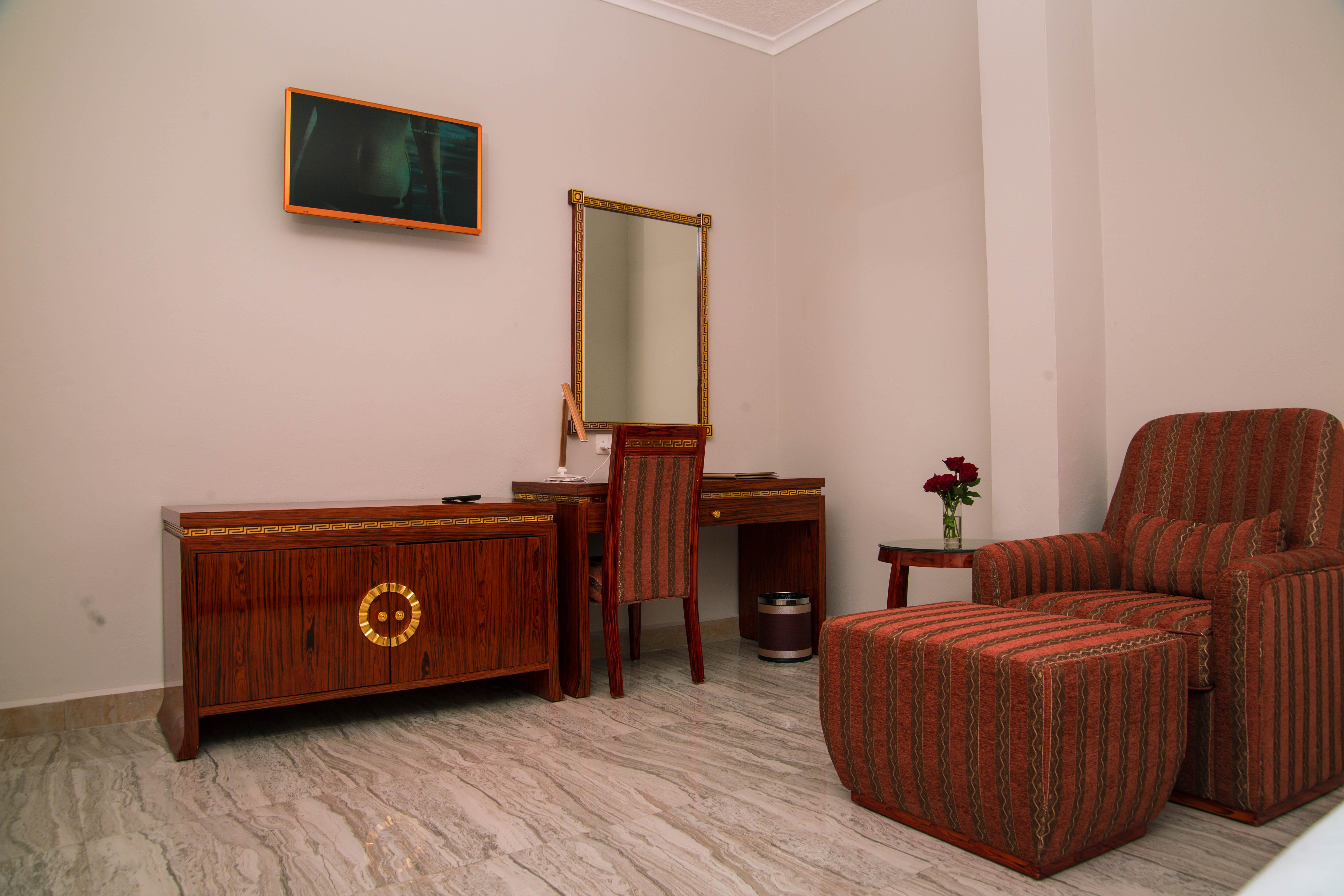 Tiffany Diamond Hotels Ltd - Makunganya Darüsselam Dış mekan fotoğraf