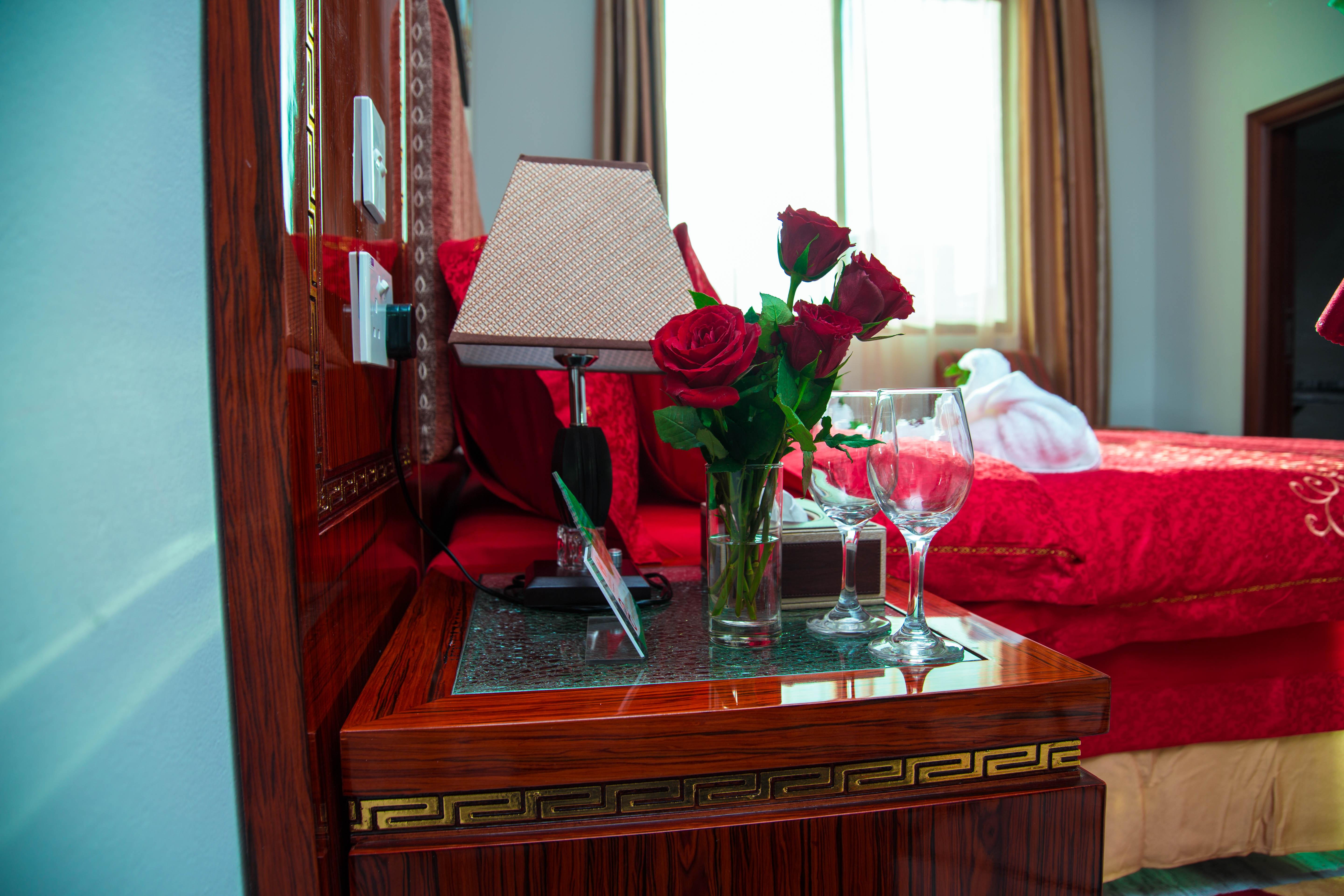 Tiffany Diamond Hotels Ltd - Makunganya Darüsselam Dış mekan fotoğraf