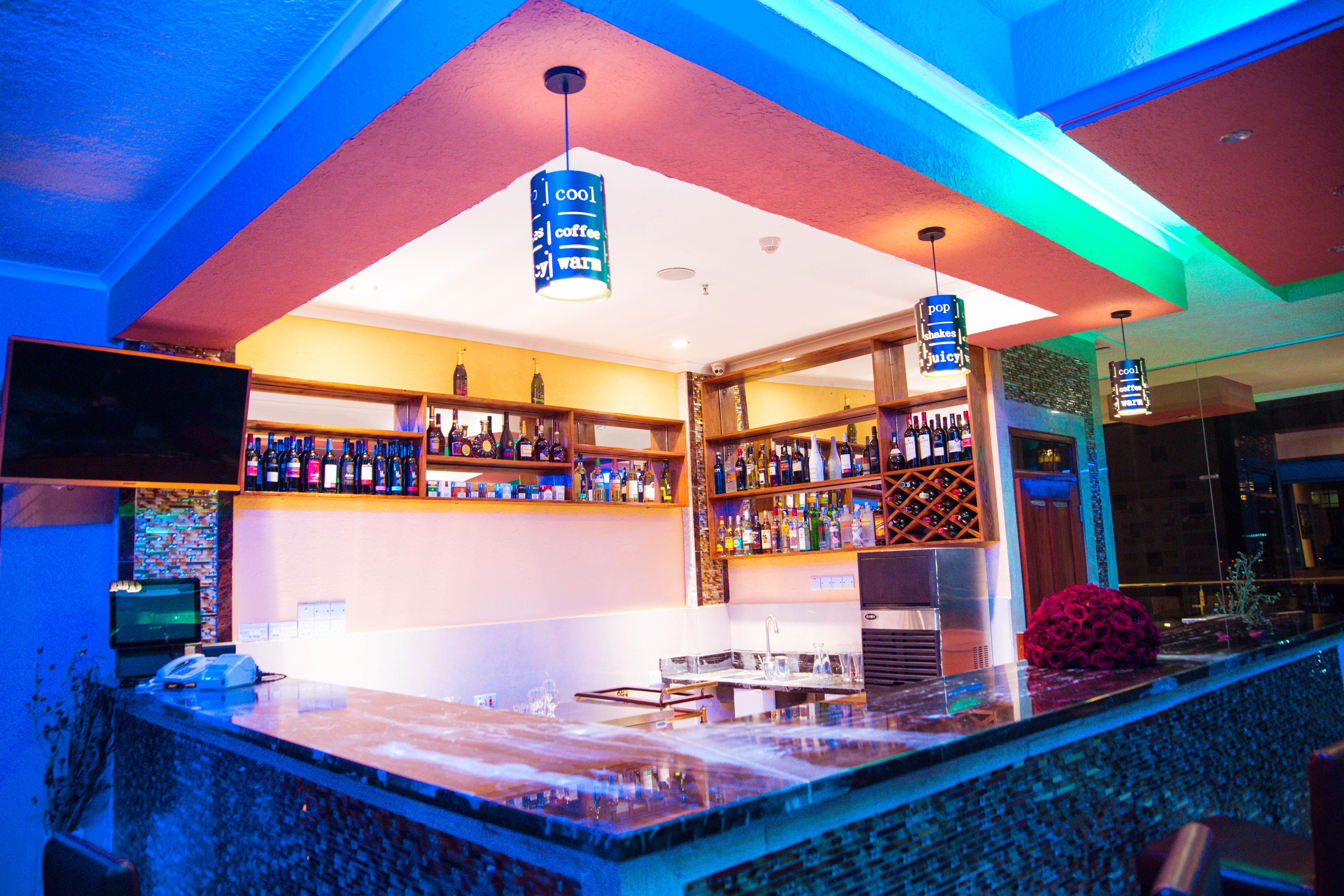 Tiffany Diamond Hotels Ltd - Makunganya Darüsselam Dış mekan fotoğraf