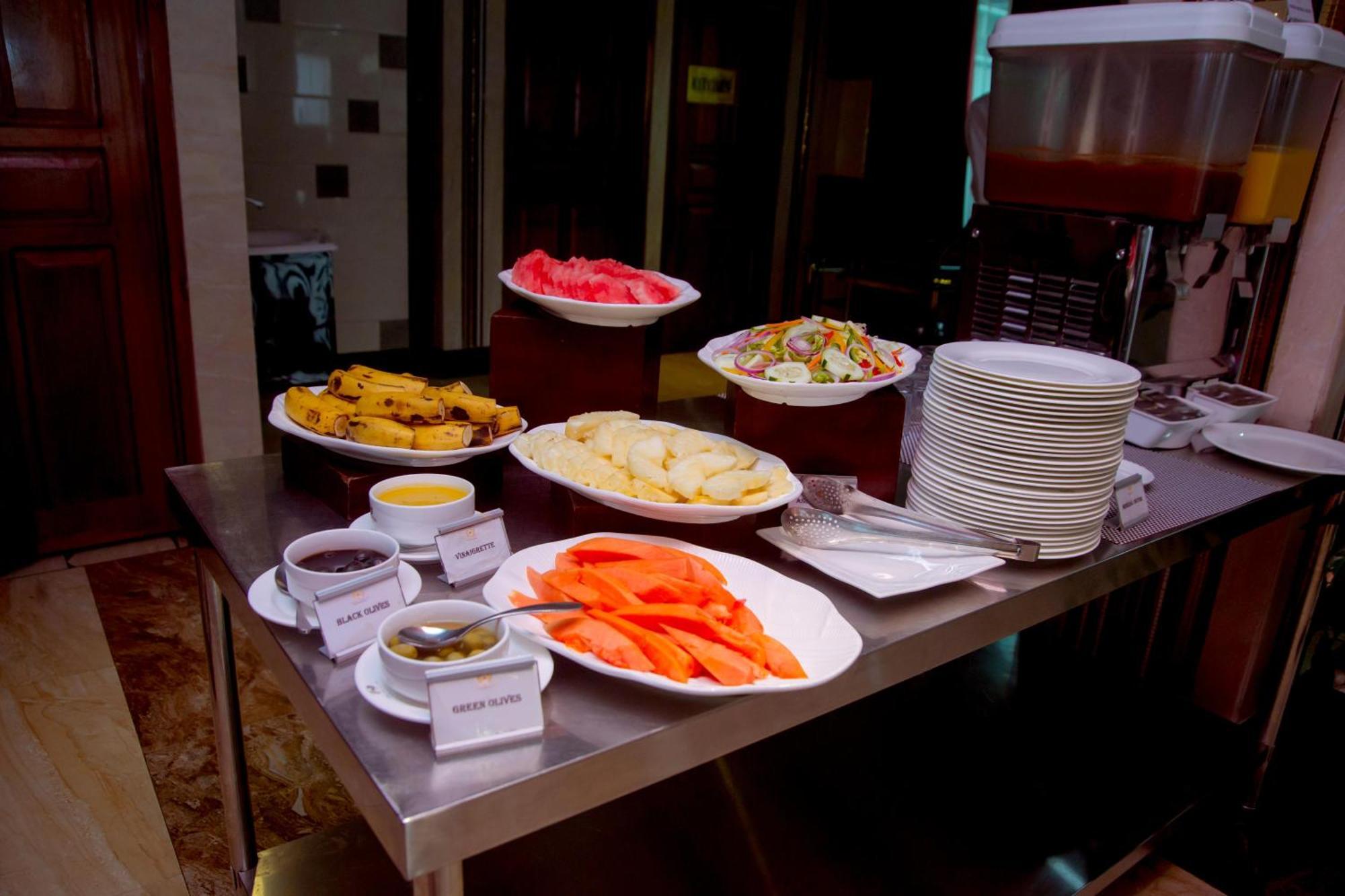 Tiffany Diamond Hotels Ltd - Makunganya Darüsselam Dış mekan fotoğraf