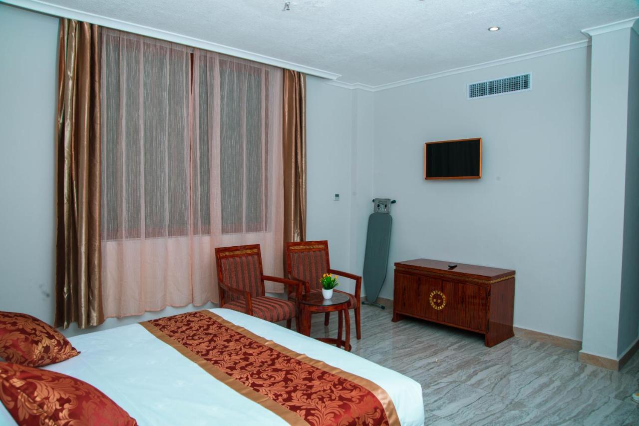 Tiffany Diamond Hotels Ltd - Makunganya Darüsselam Dış mekan fotoğraf